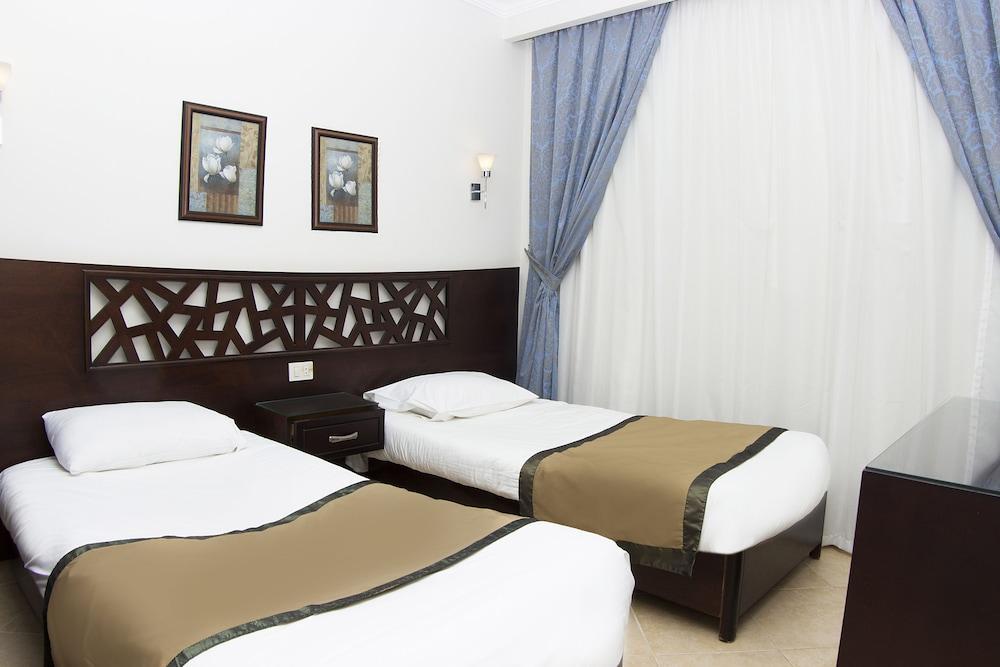Pyramisa Sunset Pearl Apartments Хургада Екстериор снимка