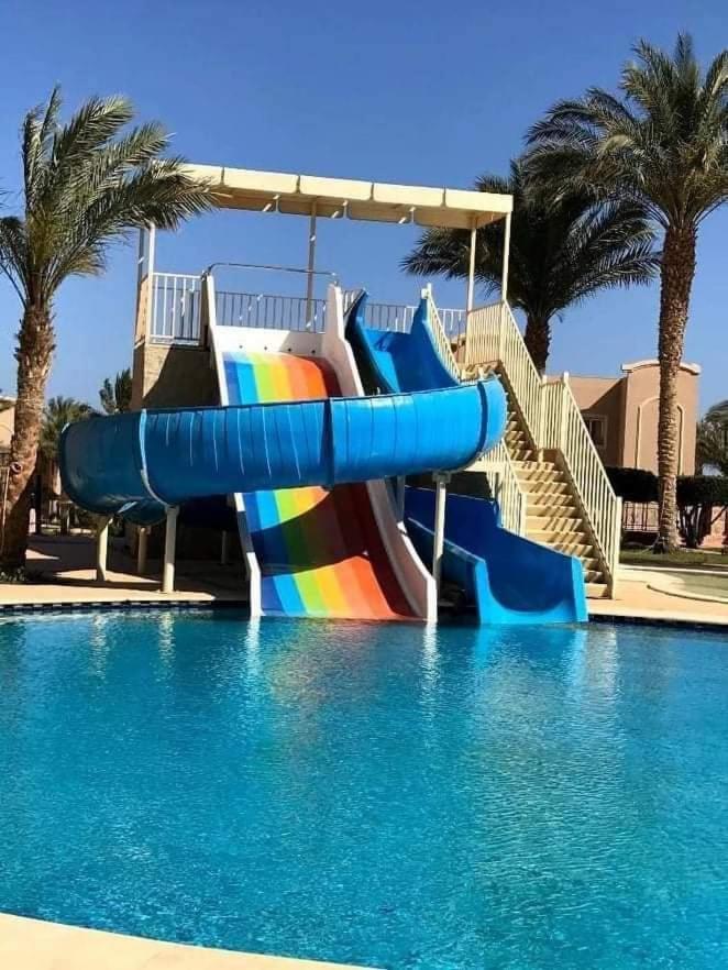 Pyramisa Sunset Pearl Apartments Хургада Екстериор снимка