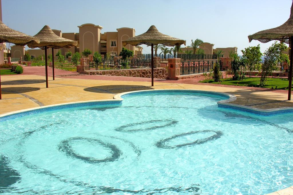 Pyramisa Sunset Pearl Apartments Хургада Екстериор снимка