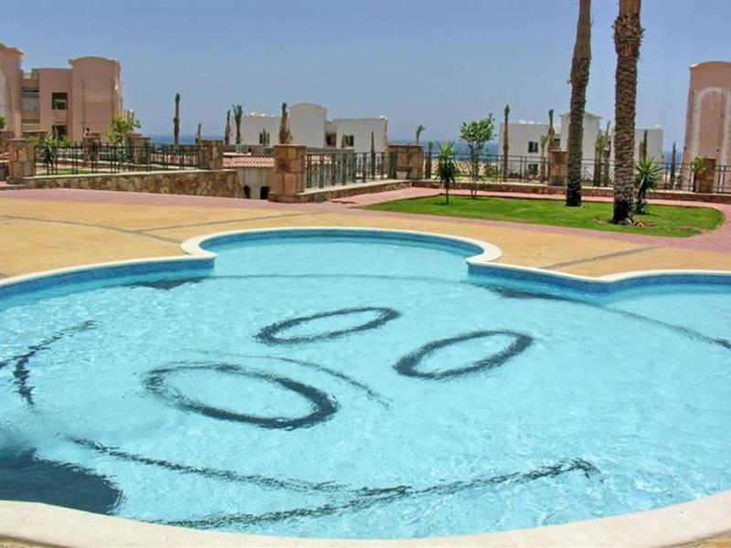 Pyramisa Sunset Pearl Apartments Хургада Екстериор снимка