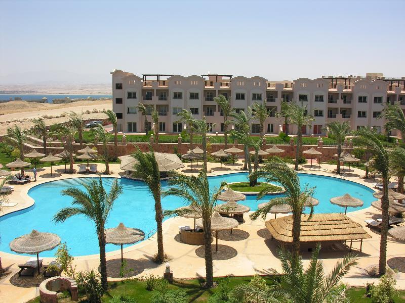 Pyramisa Sunset Pearl Apartments Хургада Екстериор снимка