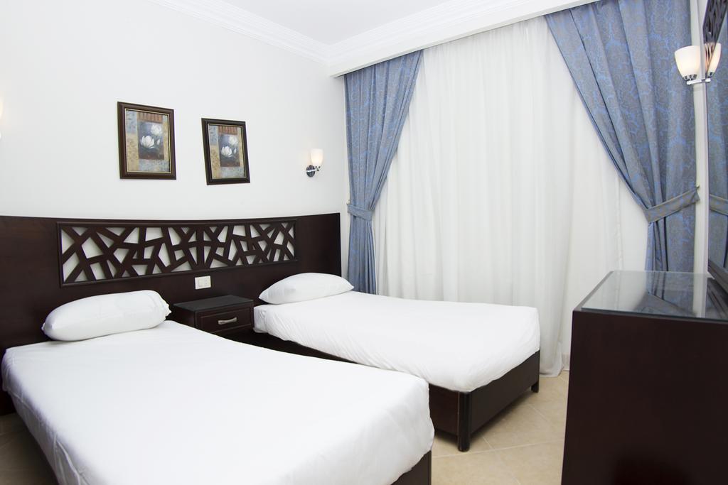 Pyramisa Sunset Pearl Apartments Хургада Екстериор снимка