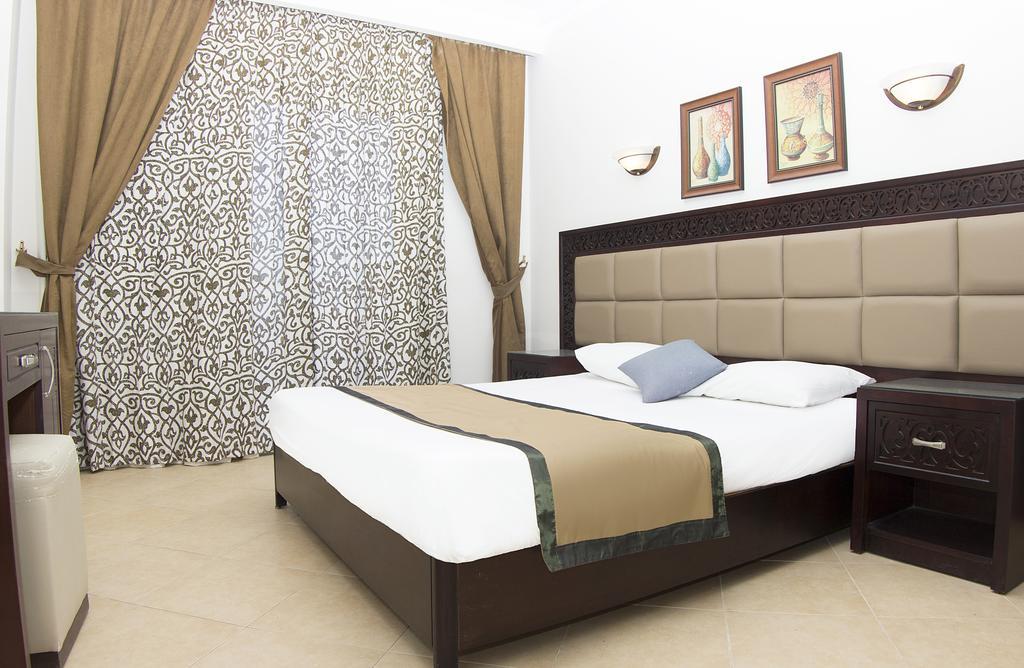 Pyramisa Sunset Pearl Apartments Хургада Екстериор снимка