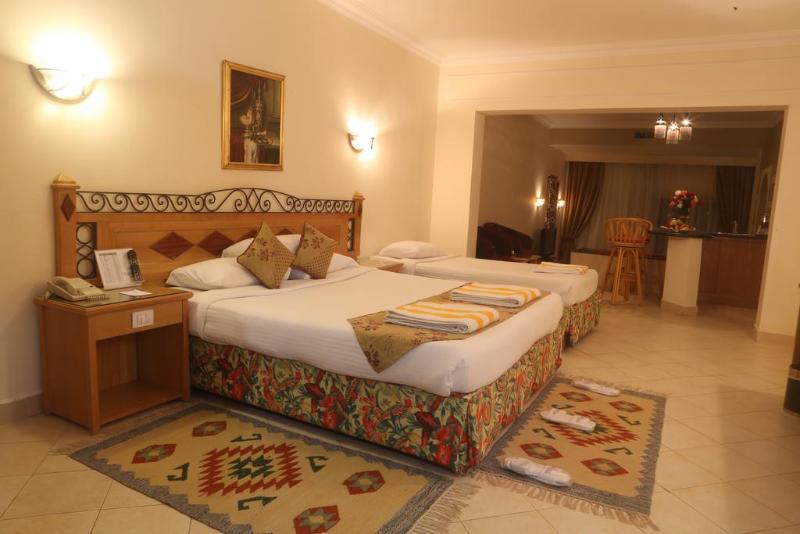 Pyramisa Sunset Pearl Apartments Хургада Екстериор снимка