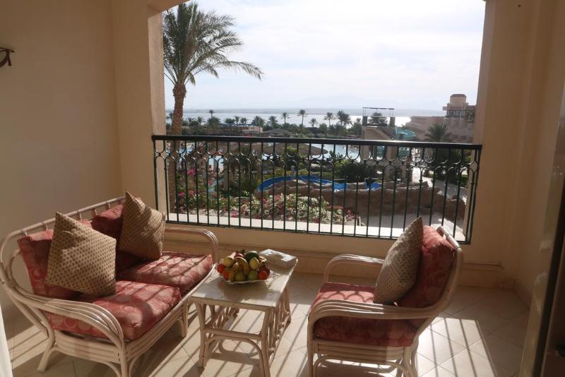 Pyramisa Sunset Pearl Apartments Хургада Екстериор снимка