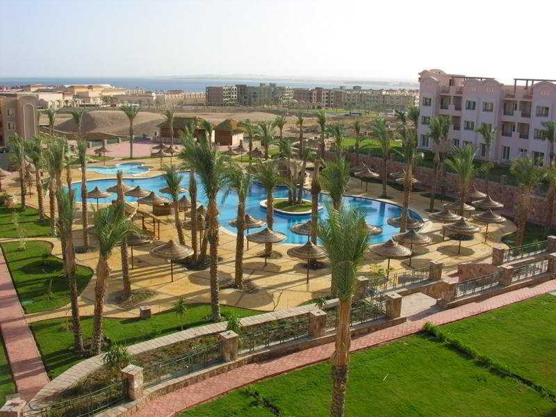 Pyramisa Sunset Pearl Apartments Хургада Екстериор снимка